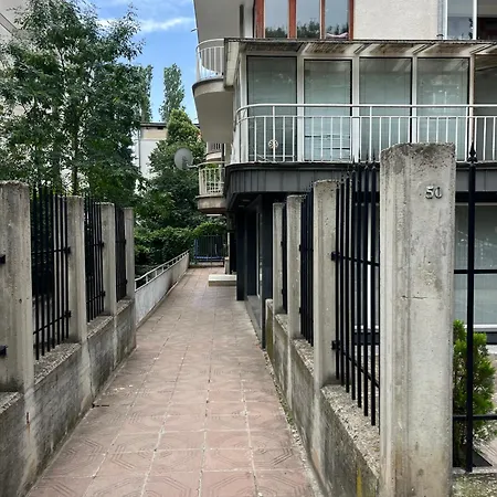 Cosy In Lozenets Σόφια